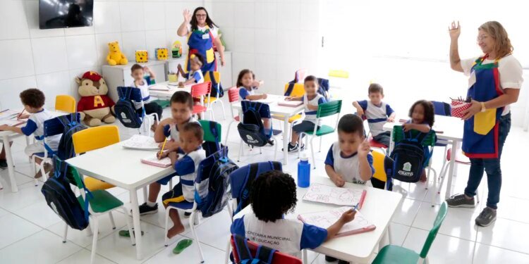 Recife abrirá 34 creches no domingo para facilitar o voto dos pais