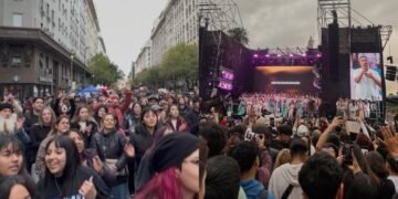 Mais de 100 mil pessoas adoram nas ruas de Buenos Aires: “Geração aberta para Deus”