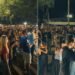 Estudantes fazem culto na Praça Universitária em GO: “Muitos se entregaram a Jesus”