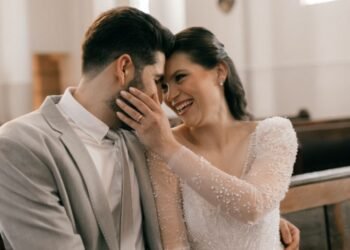 Pesquisa: Casais que frequentam igreja são mais felizes no casamento