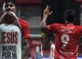 Jogador testemunha sua fé com camiseta após fazer gol: “Jesus morreu por mim”