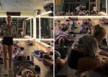 Professora inclui momento de oração por alunas durante aulas de pilates nos EUA