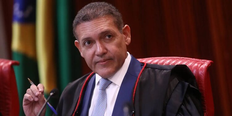 Kassio atende Flávio e suspende propaganda do PT que cita caso Master