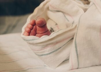 Holanda faz eutanásia em bebê de 1 ano com doença grave: “É abominável”