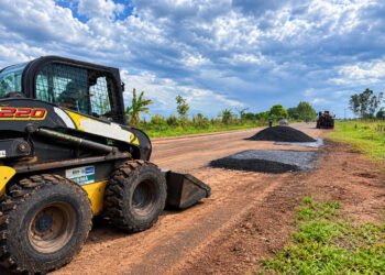 Manutenção asfáltica é realizada na RO-479 aprimorando condições de trafegabilidade