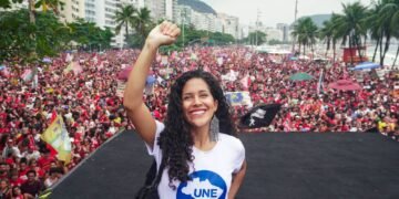 Estudantes retomam protagonismo em momento decisivo no país, diz UNE
