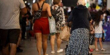 Corte amplo de gastos públicos afetaria área social, dizem economistas