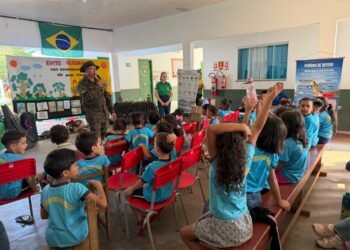 Moradores do Distrito de Rolim de Moura do Guaporé recebem ações de educação ambiental
