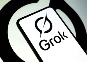 Chatbot Grok de Elon Musk preserva Jesus e remove falsos deuses
