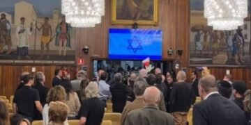 Ativistas pró-Palestina invadem homenagem a major israelense