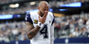 Dak Prescott destaca fé como parte da cultura dos Cowboys