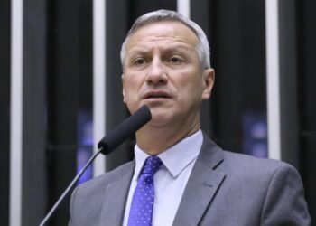 Sanderson defende impeachment de ministros do STF sem vingança