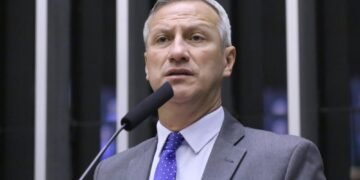 Sanderson defende impeachment de ministros do STF sem vingança
