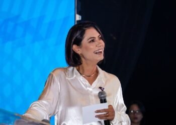 Michelle Bolsonaro destaca injustiçados de 8 de janeiro em eleição