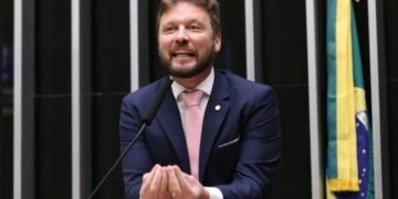 Deputado Marcon afirma que Moraes poderá ser preso