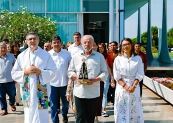 Lula destaca fé em Nossa Senhora Aparecida e programas habitacionais
