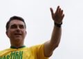 Flávio Bolsonaro promete revogar mil normas federais