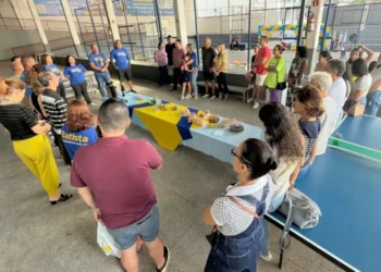 Projeto de oração transforma famílias no Colégio Batista