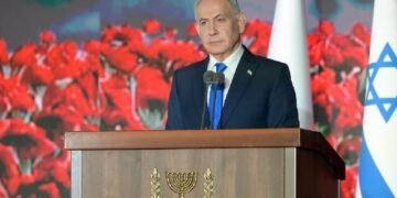 Netanyahu cogita retorno ao Brasil para posse de Flávio