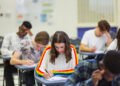 Escolas nos EUA põem fim a política de transição de gênero secreta