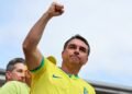 Flávio contesta eleição e se declara presidente eleito