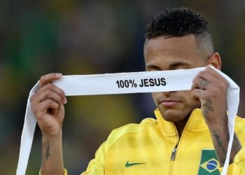 Faixa “100% Jesus” de Neymar gera reclamação do Comitê Olímpico