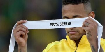 Faixa “100% Jesus” de Neymar gera reclamação do Comitê Olímpico