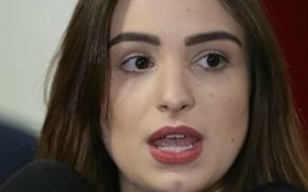 Patrícia Lélis: jornalista revela interesse por dinheiro e pretensão política