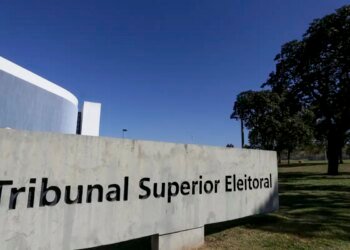TSE manda suspender site que oferece criptomoedas por apoio a Flávio