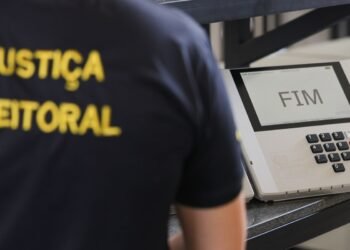 Assédio eleitoral: saiba como denunciar crime mesmo após eleições